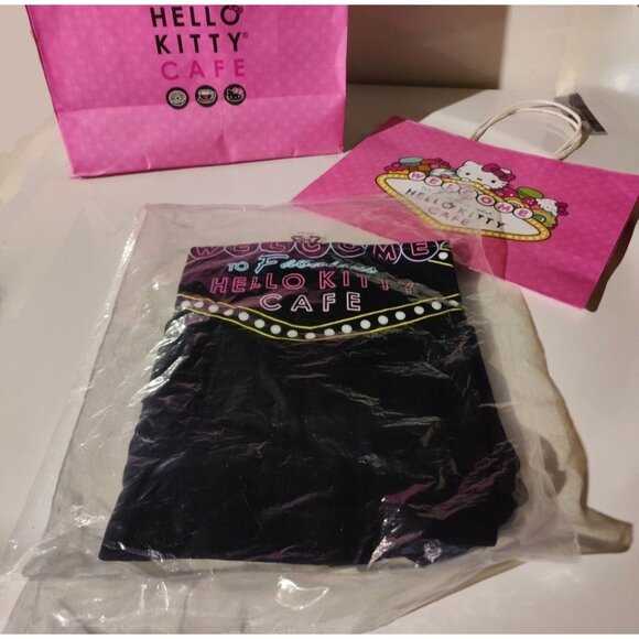 *BRAND NEW* Vegas Hello Kitty Cafe Women’s Small Tee T-Shirt Rare Graphic Logo - Picture 3 of 13